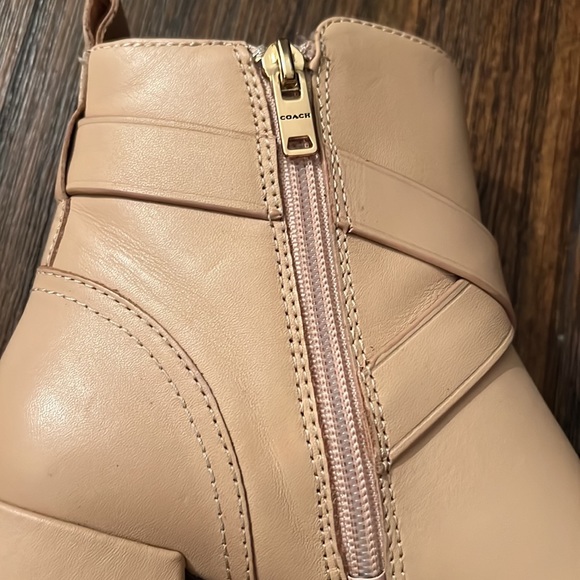 Coach Nadia Boot - Picture 8 of 12